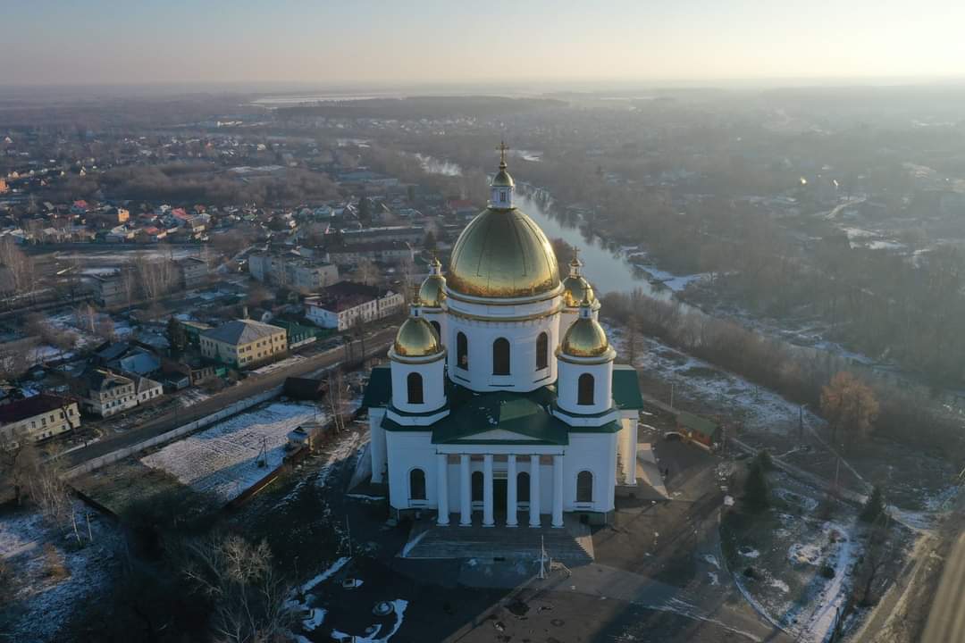 Моршанский собор с золотыми куполами